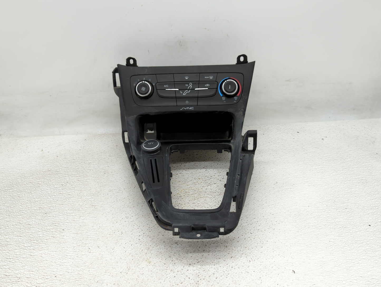 2015-2018 Ford Focus Climate Control Module Temperature AC/Heater Replacement P/N:F1ET-19980-JG F1ET-19980-JJ Fits OEM Used 