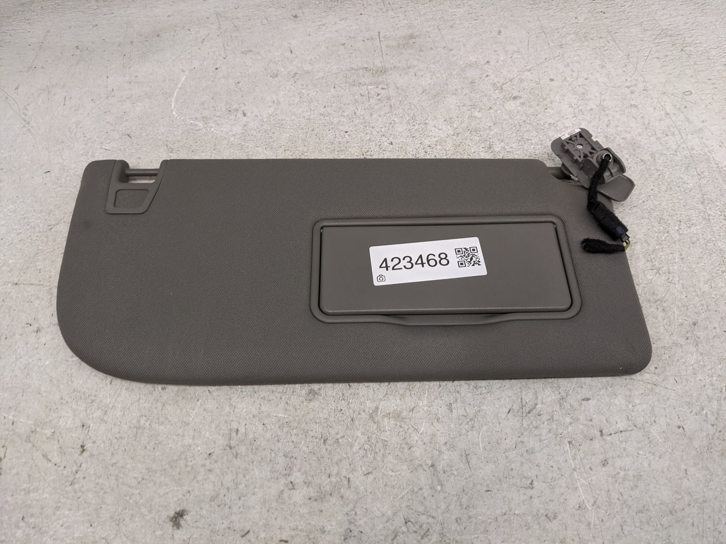 2013-2018 Ford Focus Sun Visor Shade Replacement Passenger Right Mirror Fits Fits 2013 2014 2015 2016 2017 2018 OEM Used Aut