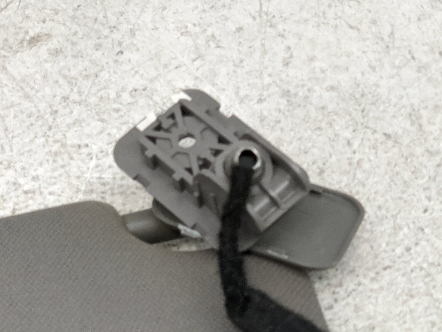 2013-2018 Ford Focus Sun Visor Shade Replacement Passenger Right Mirror Fits Fits 2013 2014 2015 2016 2017 2018 OEM Used Aut