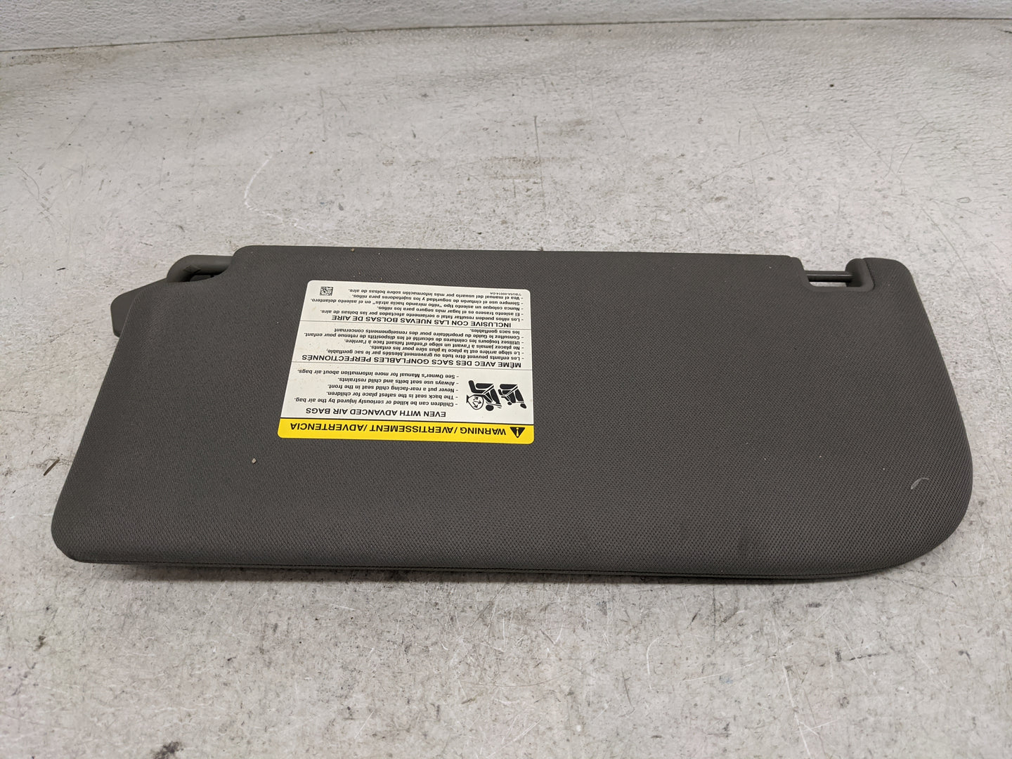 2013-2018 Ford Focus Sun Visor Shade Replacement Passenger Right Mirror Fits Fits 2013 2014 2015 2016 2017 2018 OEM Used Aut