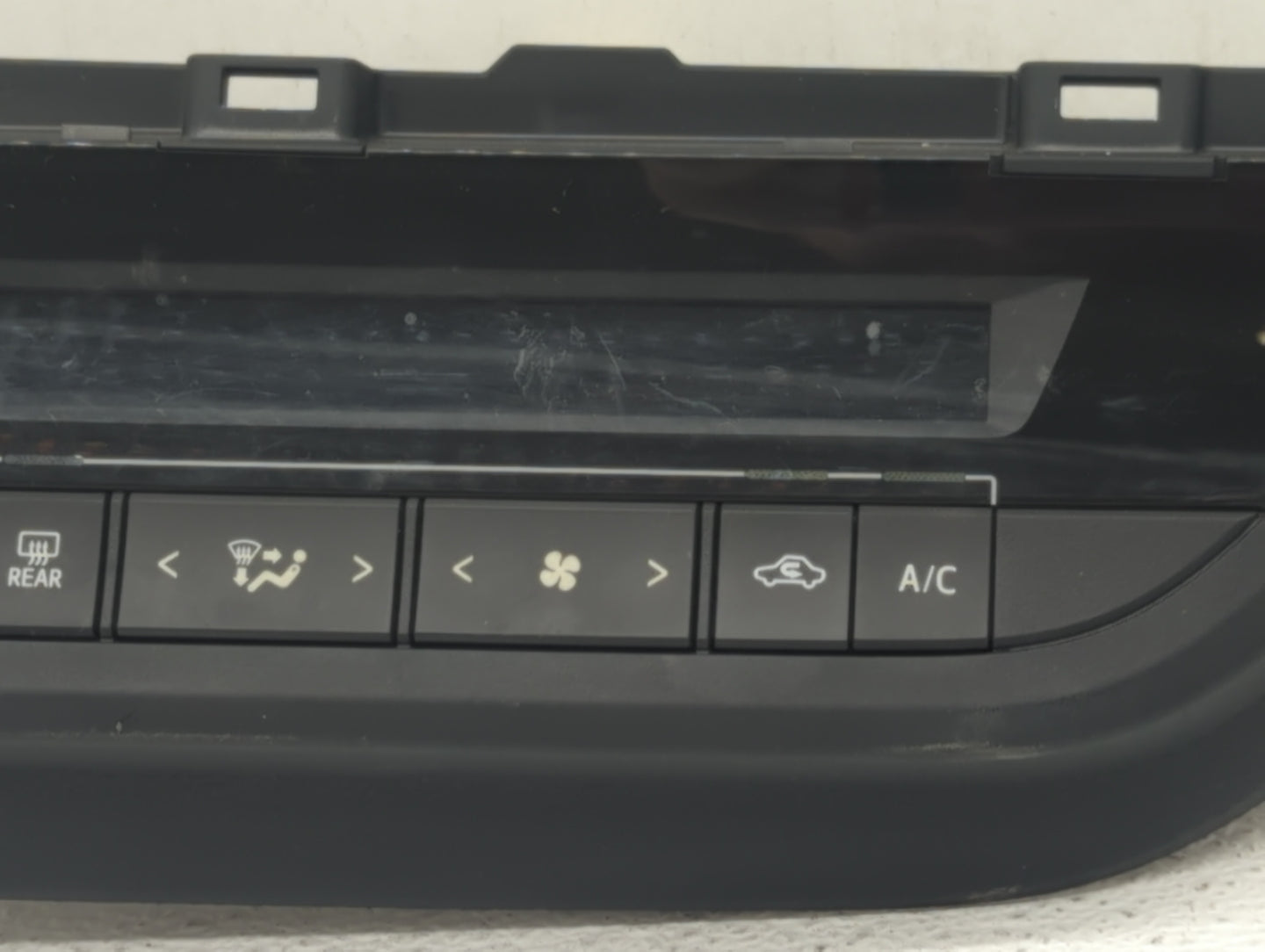2016 Ford Focus Climate Control Module Temperature AC/Heater Replacement P/N:55406-02470 75F832, 210111, 55900-02500 Fits OE
