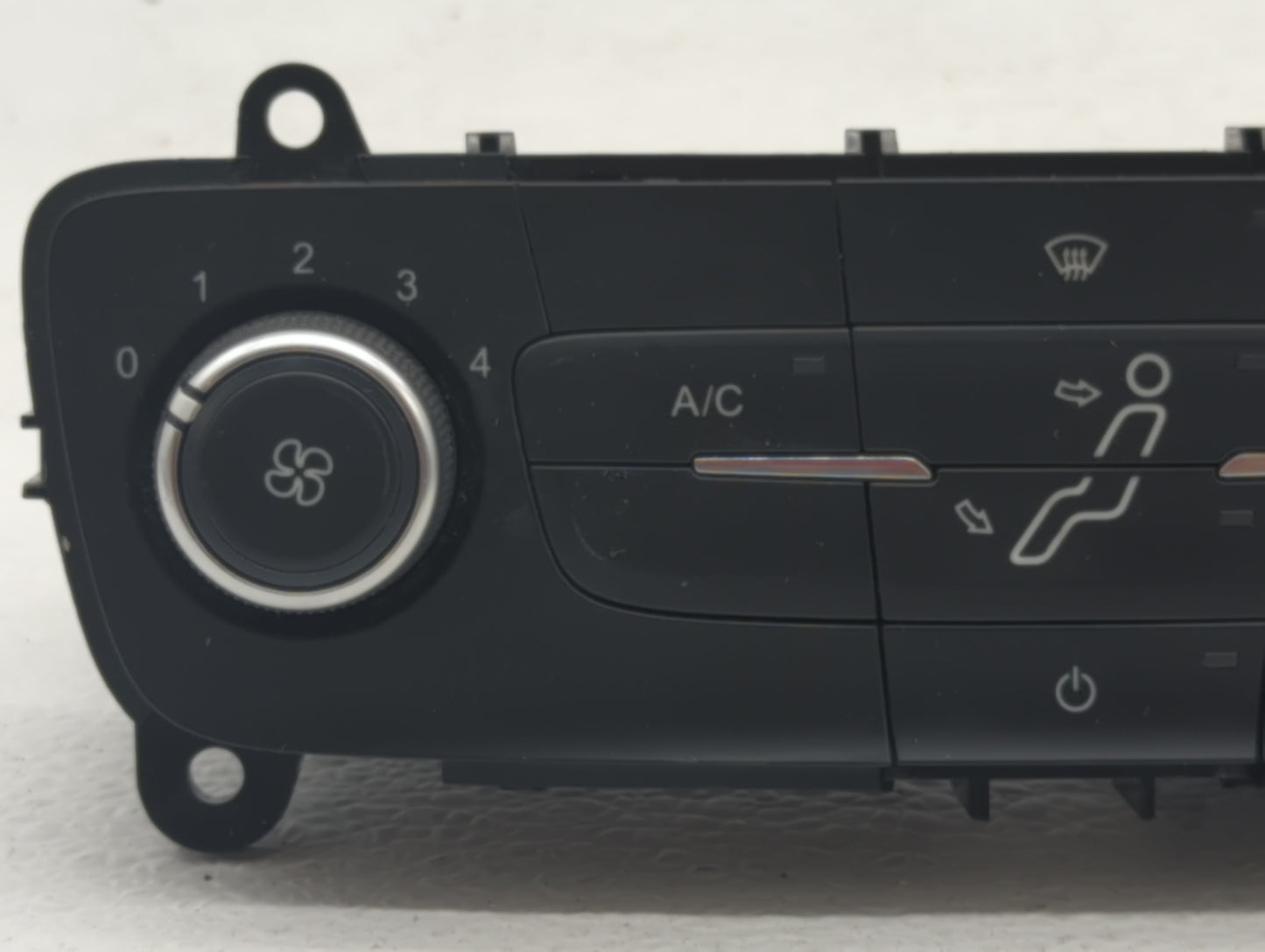 2015-2018 Ford Focus Climate Control Module Temperature AC/Heater Replacement P/N:F1ET-19980-JG F1ET-19980-JJ Fits OEM Used 