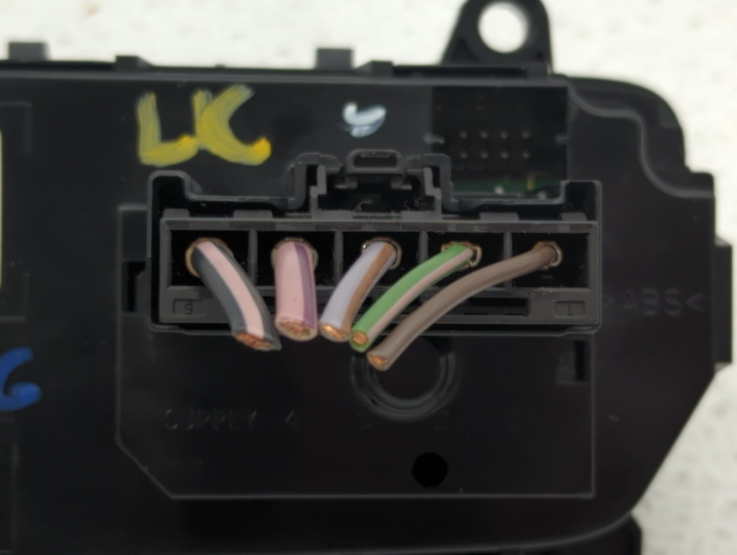 2015-2018 Ford Focus Climate Control Module Temperature AC/Heater Replacement P/N:F1ET-19980-JG F1ET-19980-JJ Fits OEM Used 