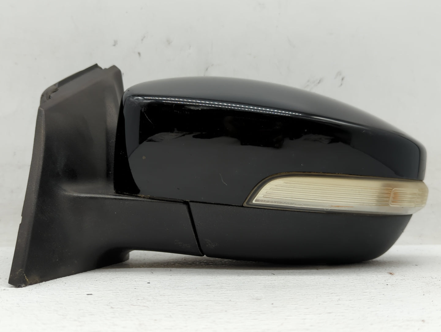 2015-2018 Ford Focus Driver Side View Mirror - Left Door Mirror OEM Used - Oemusedautoparts1.com