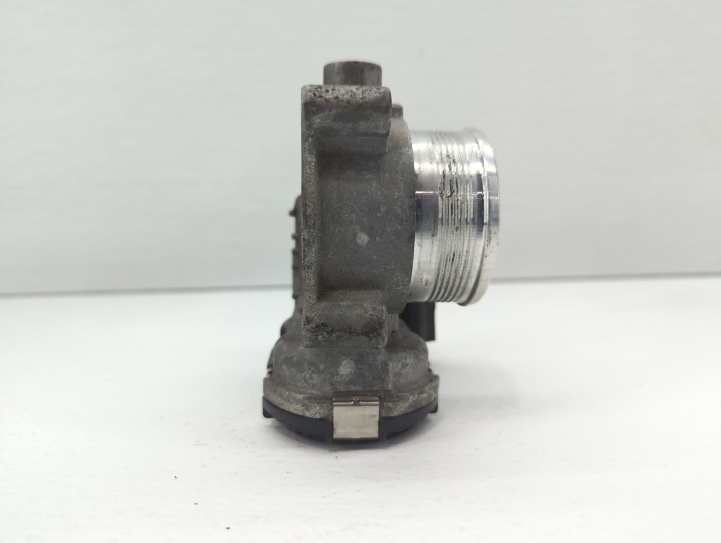 2014-2018 Ford Focus Throttle Body P/N:DS7E-9F991-BD DS7E-9F991-BB Fits Fits 2014 2015 2016 2017 2018 2019 2020 2021 2022 OE