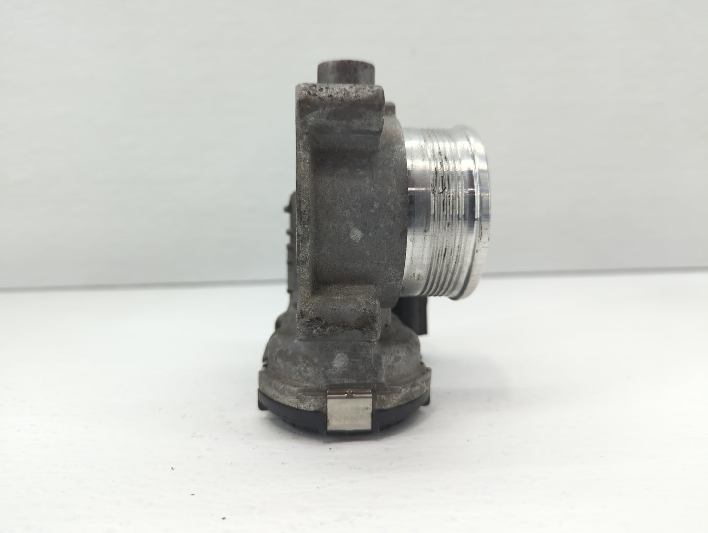 2014-2018 Ford Focus Throttle Body P/N:DS7E-9F991-BD DS7E-9F991-BB Fits Fits 2014 2015 2016 2017 2018 2019 2020 2021 2022 OE