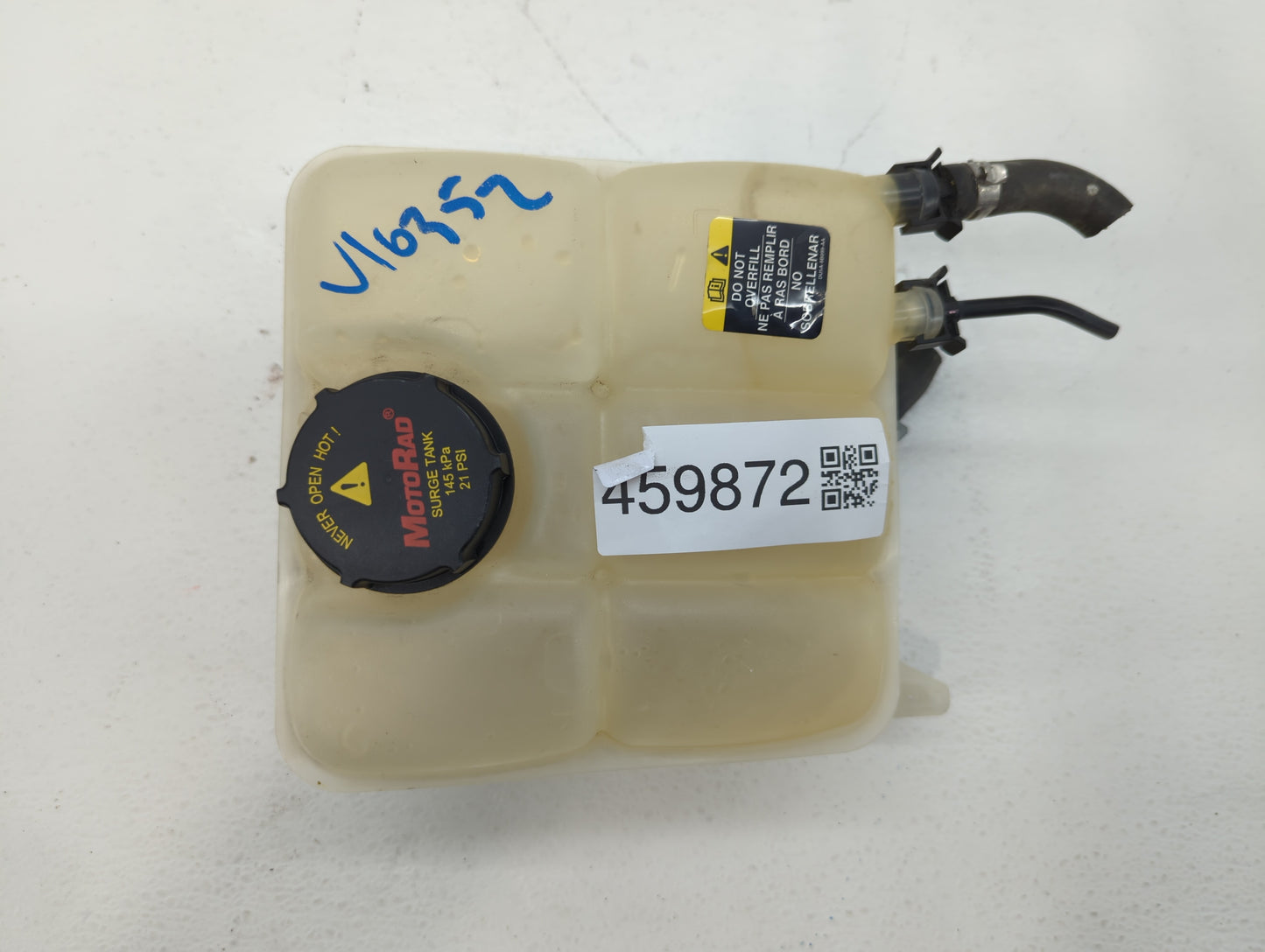 2016 Ford Focus Windshield Washer Fluid Reservoir Bottle Oem - Oemusedautoparts1.com