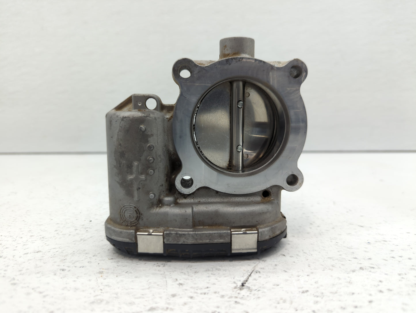 2014-2018 Ford Focus Throttle Body P/N:DS7E-9F991-BB DS7E-9F991-BD Fits Fits 2014 2015 2016 2017 2018 2019 2020 2021 2022 OE