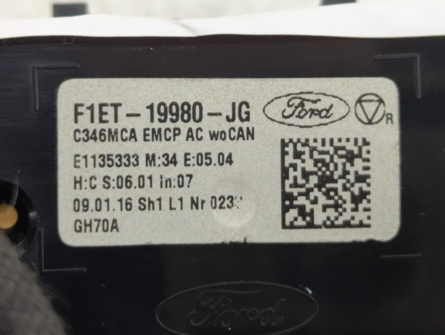 2015-2018 Ford Focus Climate Control Module Temperature AC/Heater Replacement P/N:F1ET-19980-JG F1ET-19980-LJ Fits OEM Used 