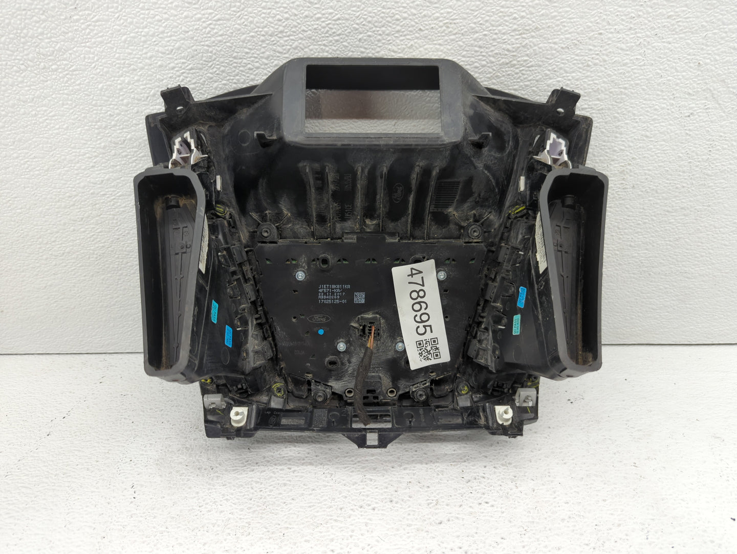 2015-2018 Ford Focus Radio Control Panel - Oemusedautoparts1.com