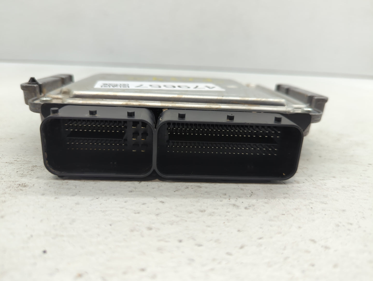 2013-2018 Ford Focus PCM Engine Control Computer ECU ECM PCU OEM P/N:FM5A-12A650-A FM5A-12A650-ADB Fits OEM Used Auto Parts 