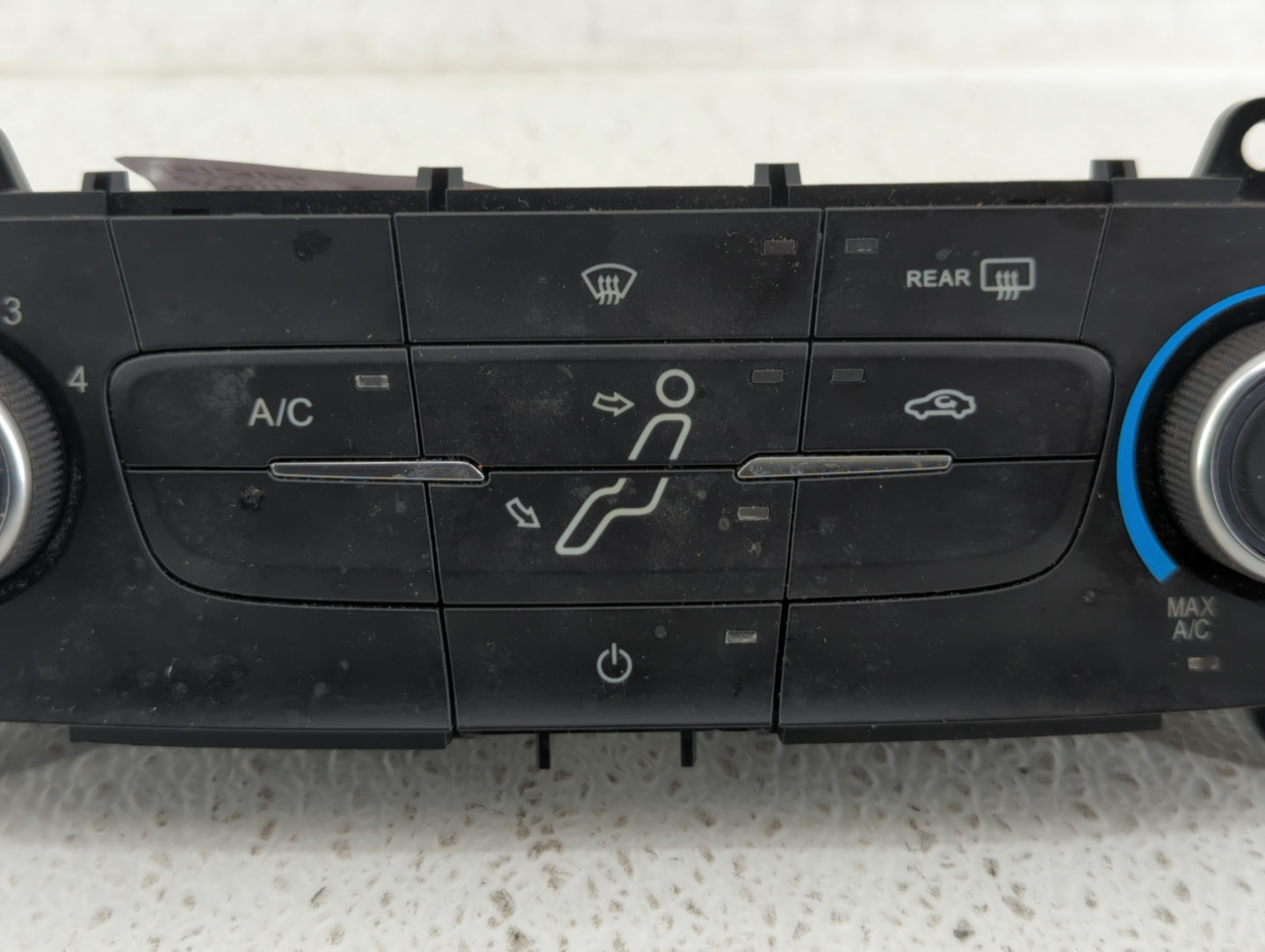 2015-2018 Ford Focus Climate Control Module Temperature AC/Heater Replacement P/N:F1ET-19980-JJ Fits Fits 2015 2016 2017 201