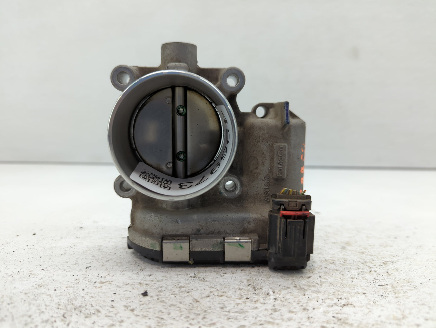 2014-2018 Ford Focus Throttle Body P/N:DS7E-9F991-BB Fits Fits 2014 2015 2016 2017 2018 2019 2020 2021 2022 OEM Used Auto Pa