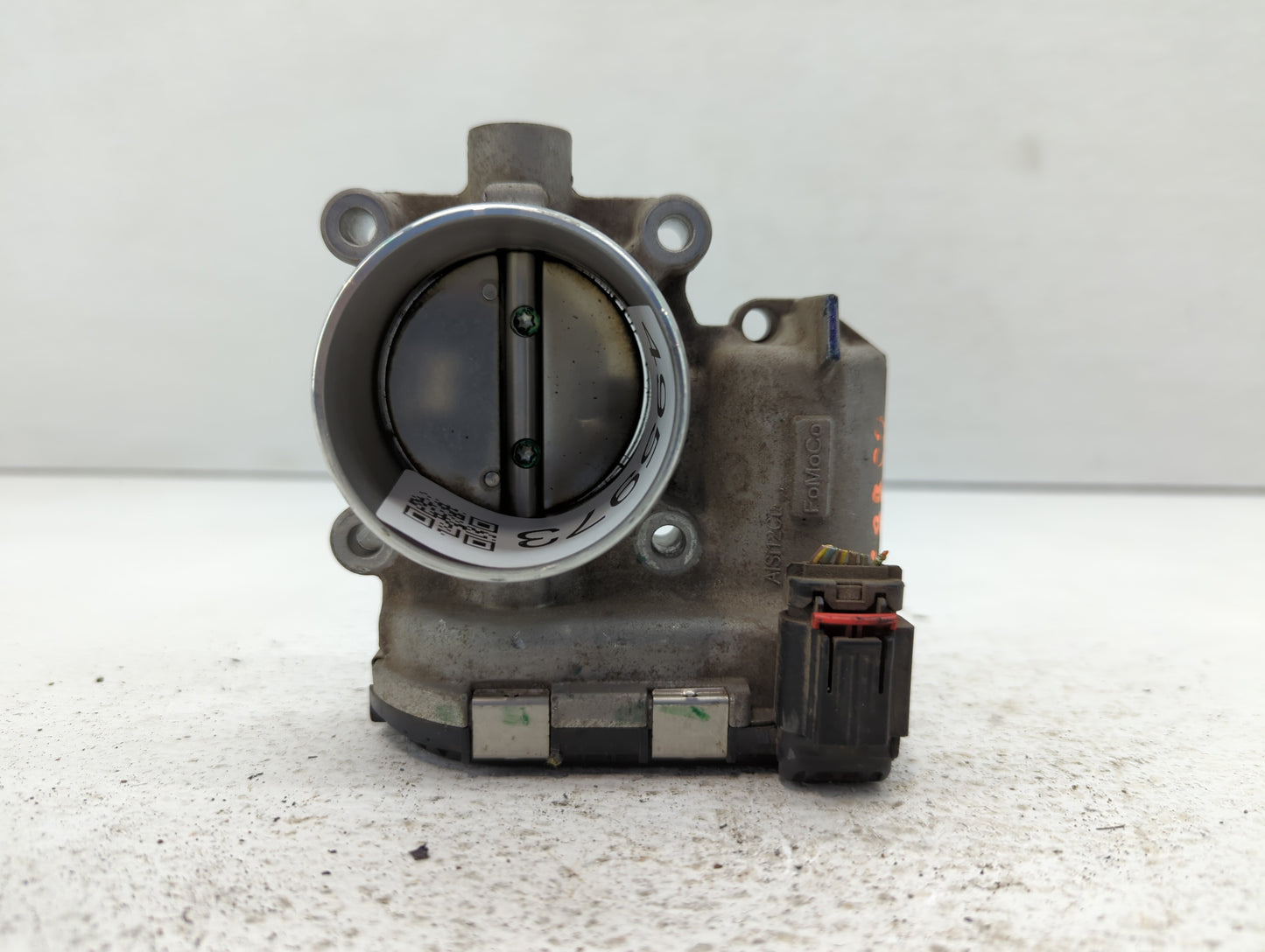 2014-2018 Ford Focus Throttle Body P/N:DS7E-9F991-BB Fits Fits 2014 2015 2016 2017 2018 2019 2020 2021 2022 OEM Used Auto Pa