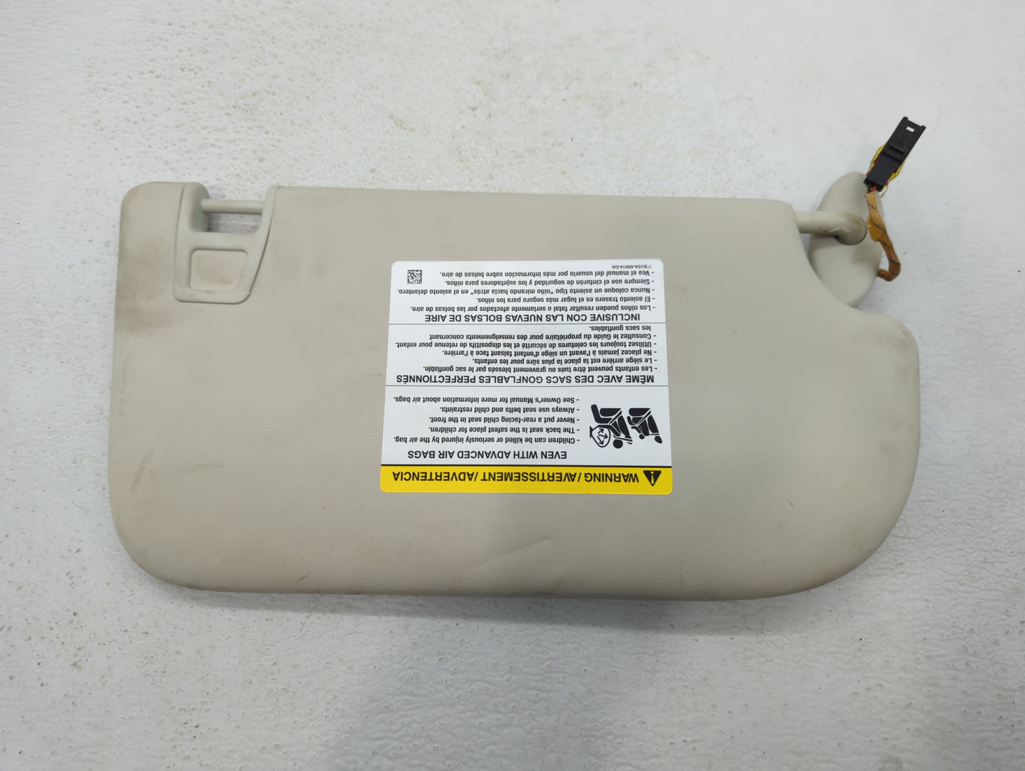 2013-2018 Ford Focus Sun Visor Shade Replacement Driver Left Mirror Fits Fits 2013 2014 2015 2016 2017 2018 OEM Used Auto Pa