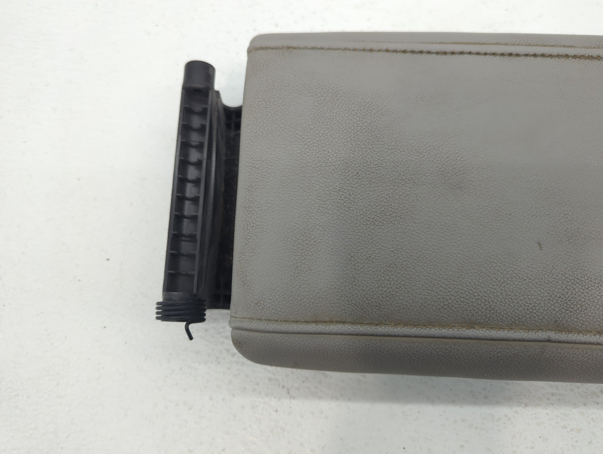 2016 Ford Focus Center Console Armrest Cover Lid Grey - Oemusedautoparts1.com