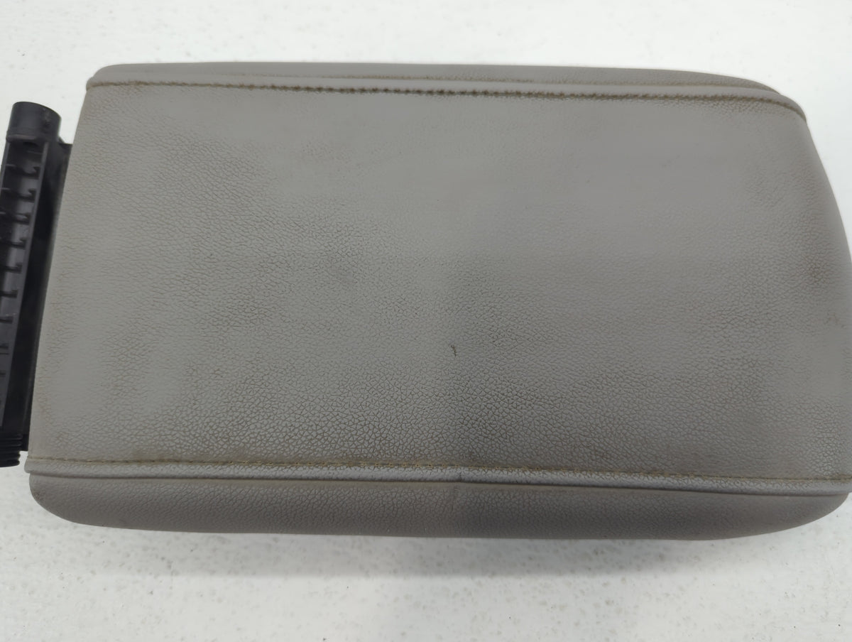 2016 Ford Focus Center Console Armrest Cover Lid Grey - Oemusedautoparts1.com