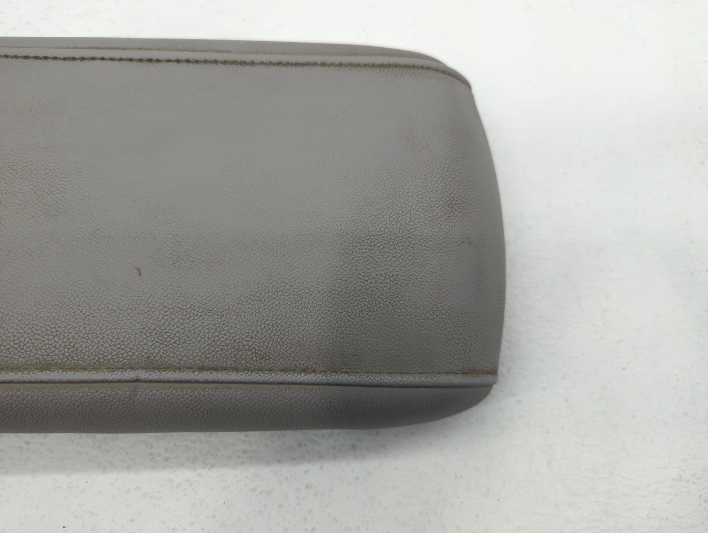 2016 Ford Focus Center Console Armrest Cover Lid Grey - Oemusedautoparts1.com