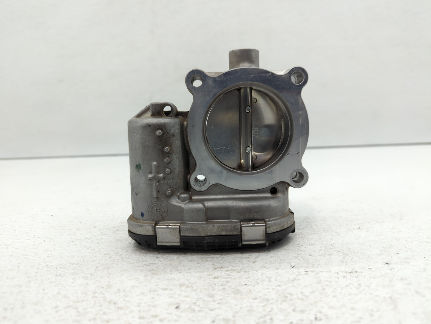 2014-2018 Ford Focus Throttle Body P/N:DS7E-9F991-BB Fits Fits 2014 2015 2016 2017 2018 2019 2020 2021 2022 OEM Used Auto Pa