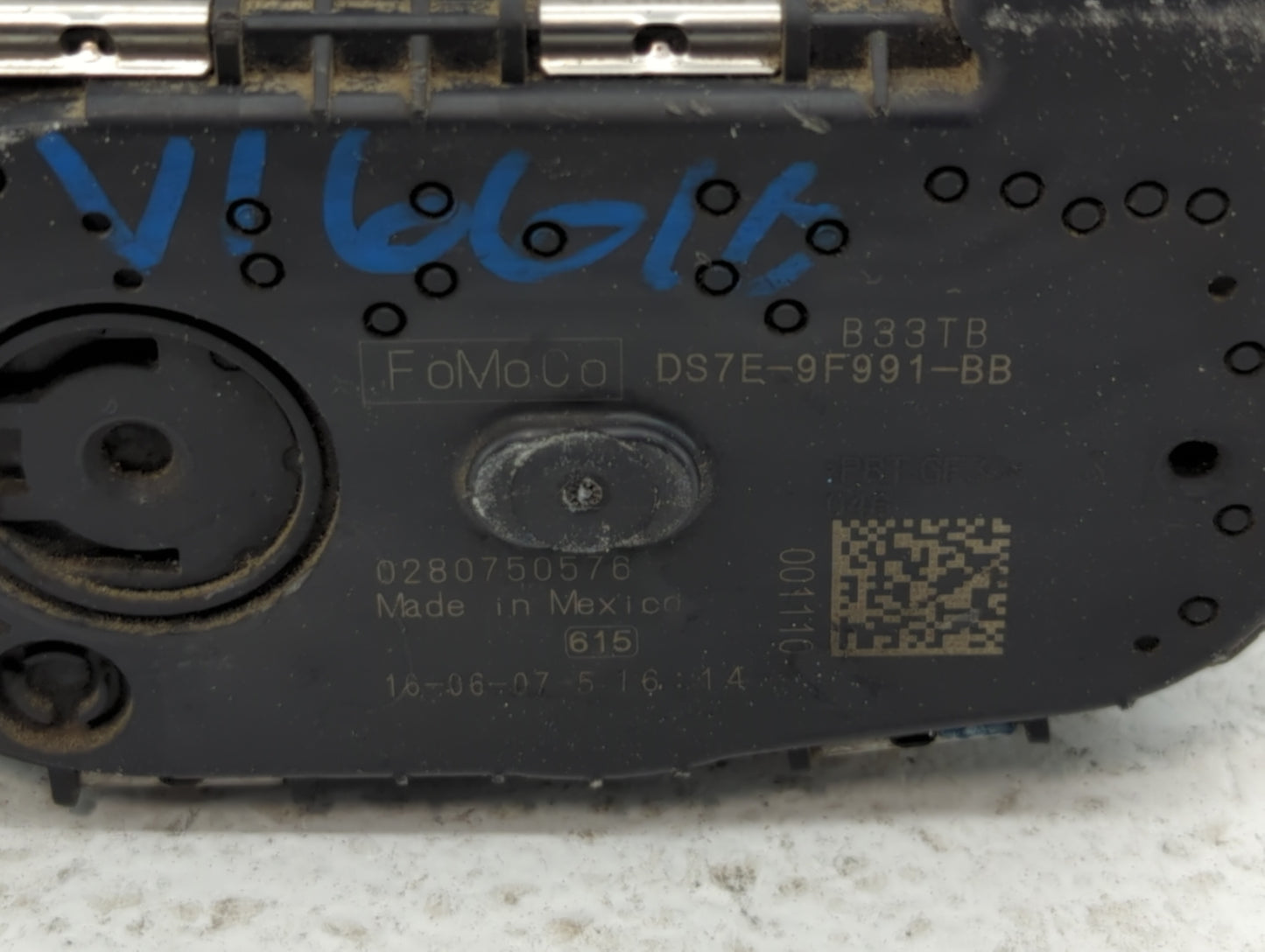 2014-2018 Ford Focus Throttle Body P/N:DS7E-9F991-BB Fits Fits 2014 2015 2016 2017 2018 2019 2020 2021 2022 OEM Used Auto Pa