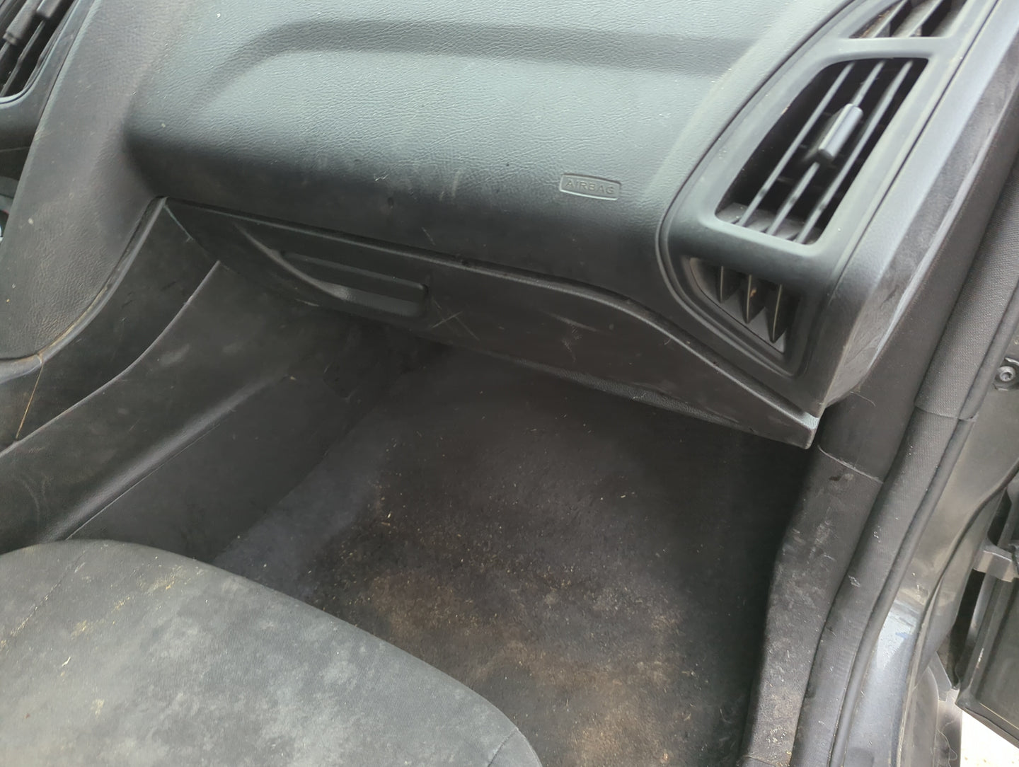2016 Ford Focus Passenger Glove Box Door Storage Compartment 5013284 - Oemusedautoparts1.com