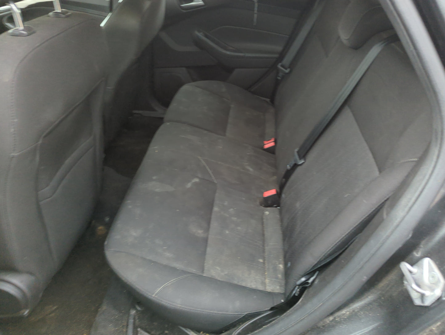 2016 Ford Focus Rear Seat Oem 5013290 - Oemusedautoparts1.com