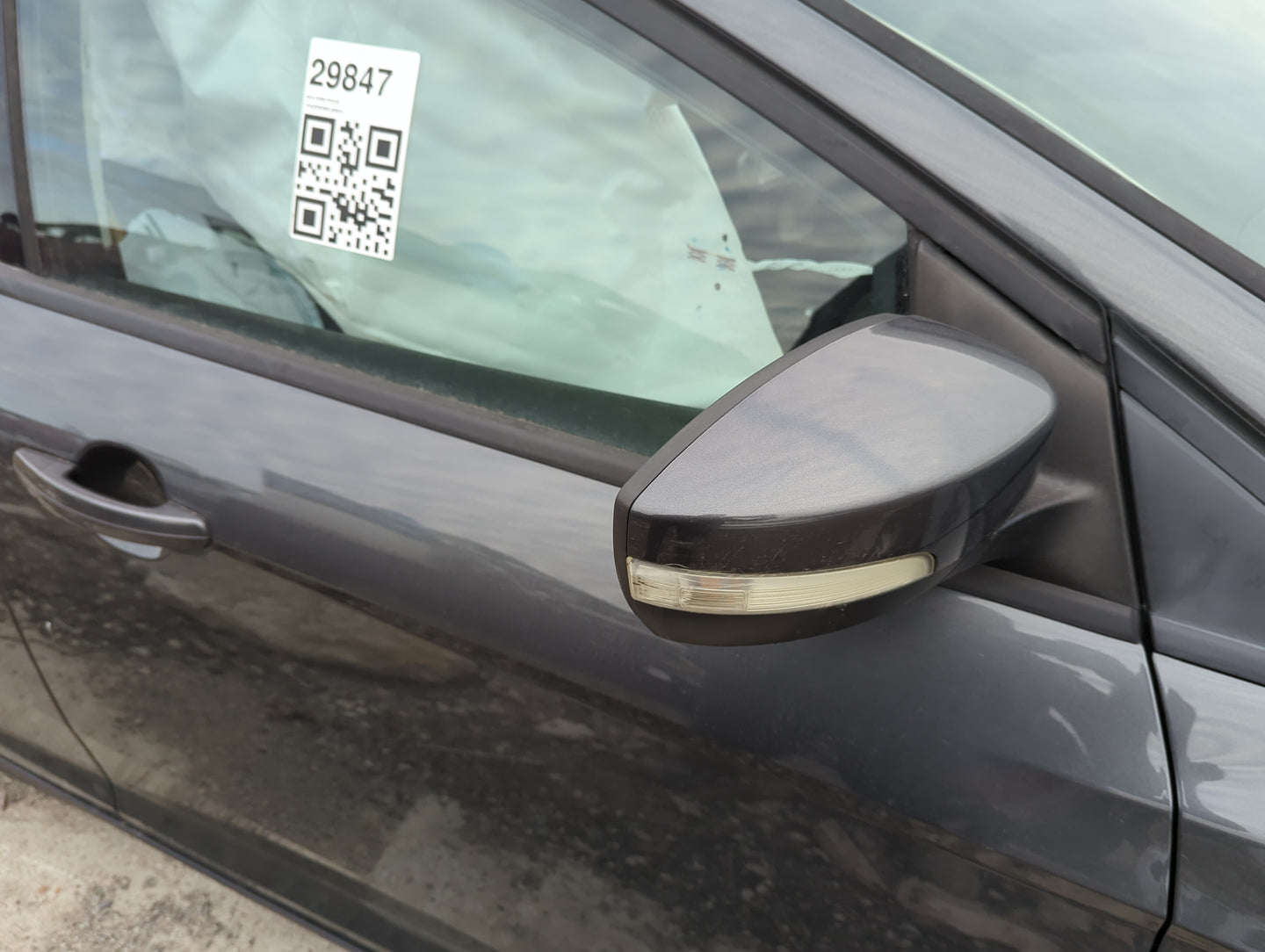 2015-2018 Ford Focus Passenger Side View Mirror - Right Door Mirror OEM Used - Oemusedautoparts1.com