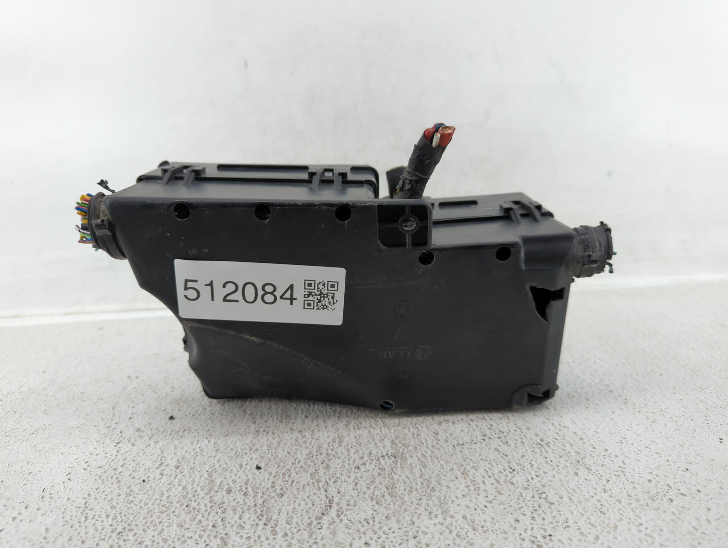 2016 Ford Focus Fusebox Fuse Box Panel Relay Module P/N:AV6T-14A067-AD AV6T-14A076-AB Fits OEM Used Auto Parts - Oemusedauto