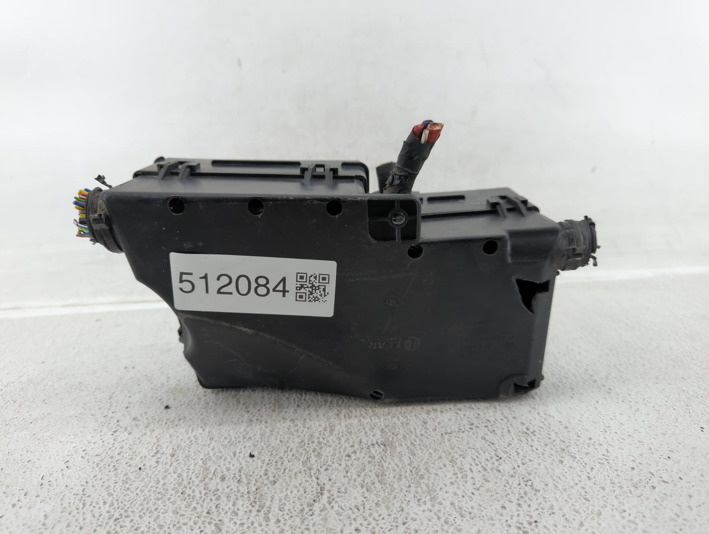 2016 Ford Focus Fusebox Fuse Box Panel Relay Module P/N:AV6T-14A067-AD AV6T-14A076-AB Fits OEM Used Auto Parts - Oemusedauto