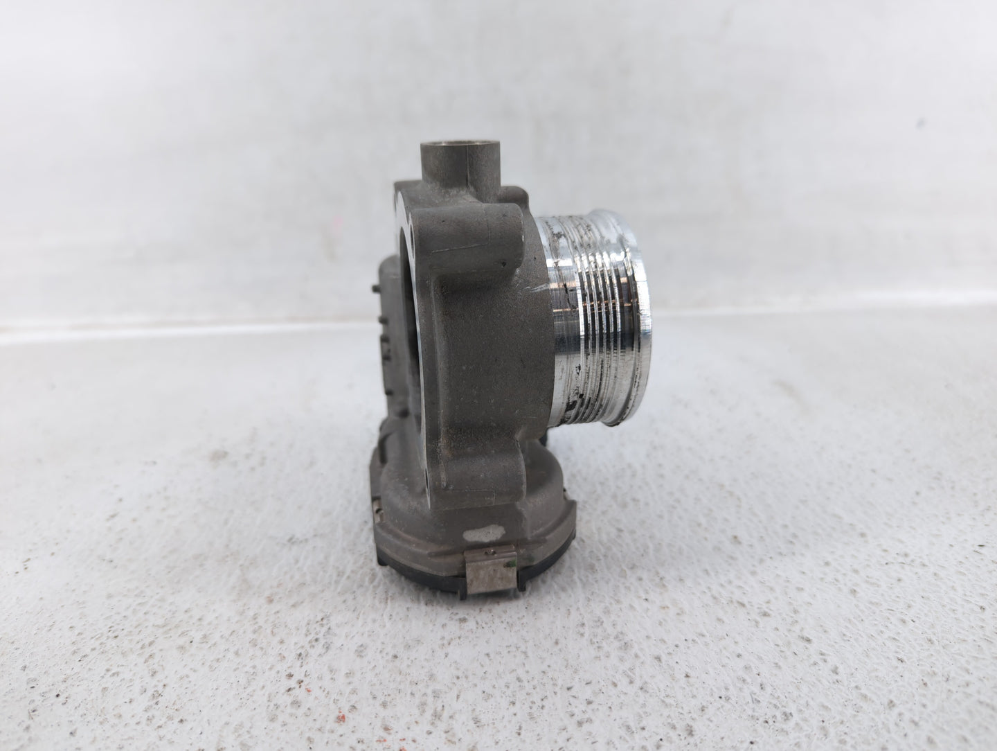 2014-2018 Ford Focus Throttle Body P/N:DS7E-9F991-BB Fits Fits 2014 2015 2016 2017 2018 2019 2020 2021 2022 OEM Used Auto Pa