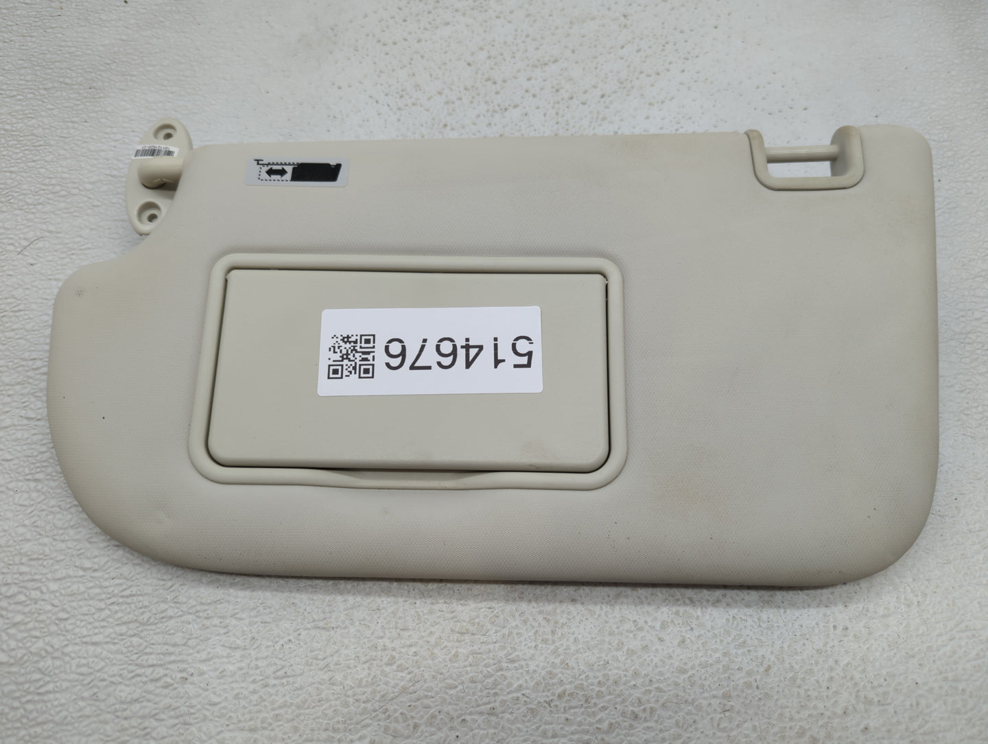 2013-2018 Ford Focus Sun Visor Shade Replacement Passenger Right Mirror Fits Fits 2013 2014 2015 2016 2017 2018 OEM Used Aut