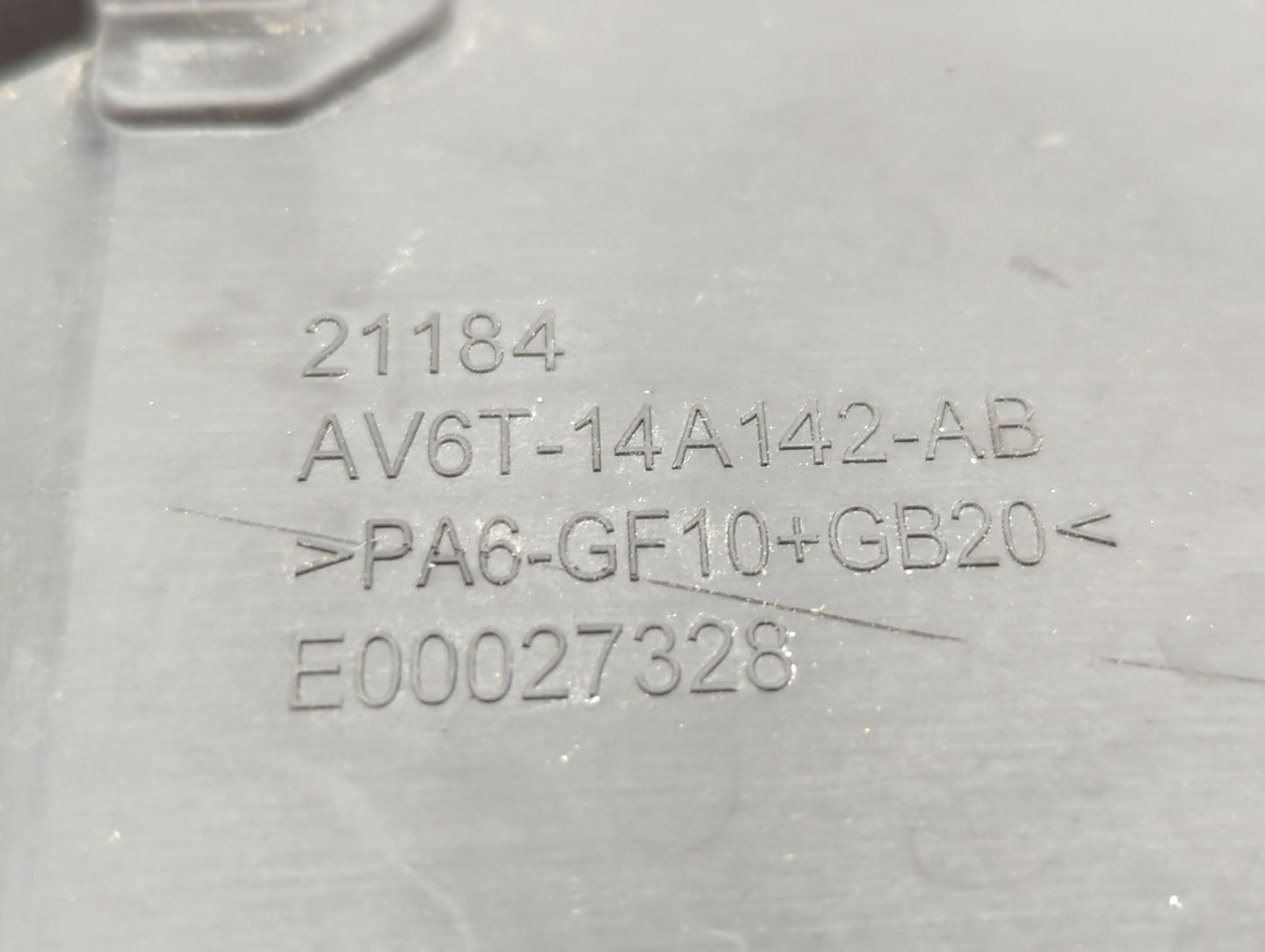 2015 Ford Focus Fusebox Fuse Box Panel Relay Module P/N:AV6T-14A142-AB Fits OEM Used Auto Parts - Oemusedautoparts1.com