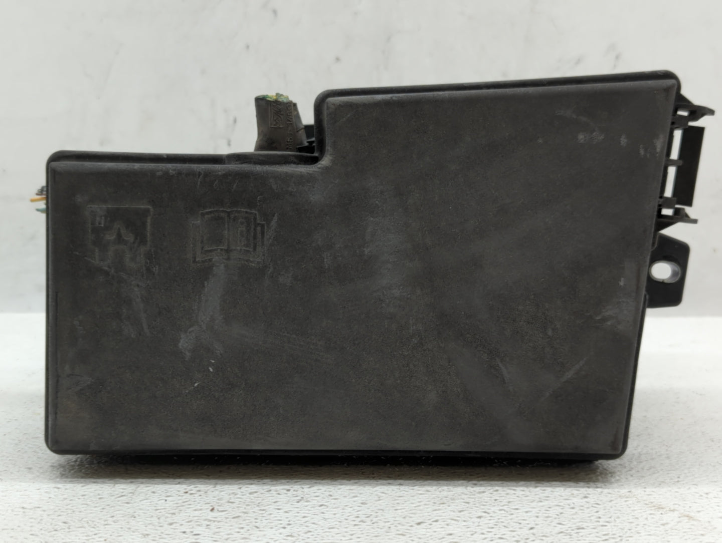 2016 Ford Focus Fusebox Fuse Box Panel Relay Module P/N:AV6T-14A142-AB AV6T-14A067-AD, AV6T-14A076-AB Fits OEM Used Auto Par