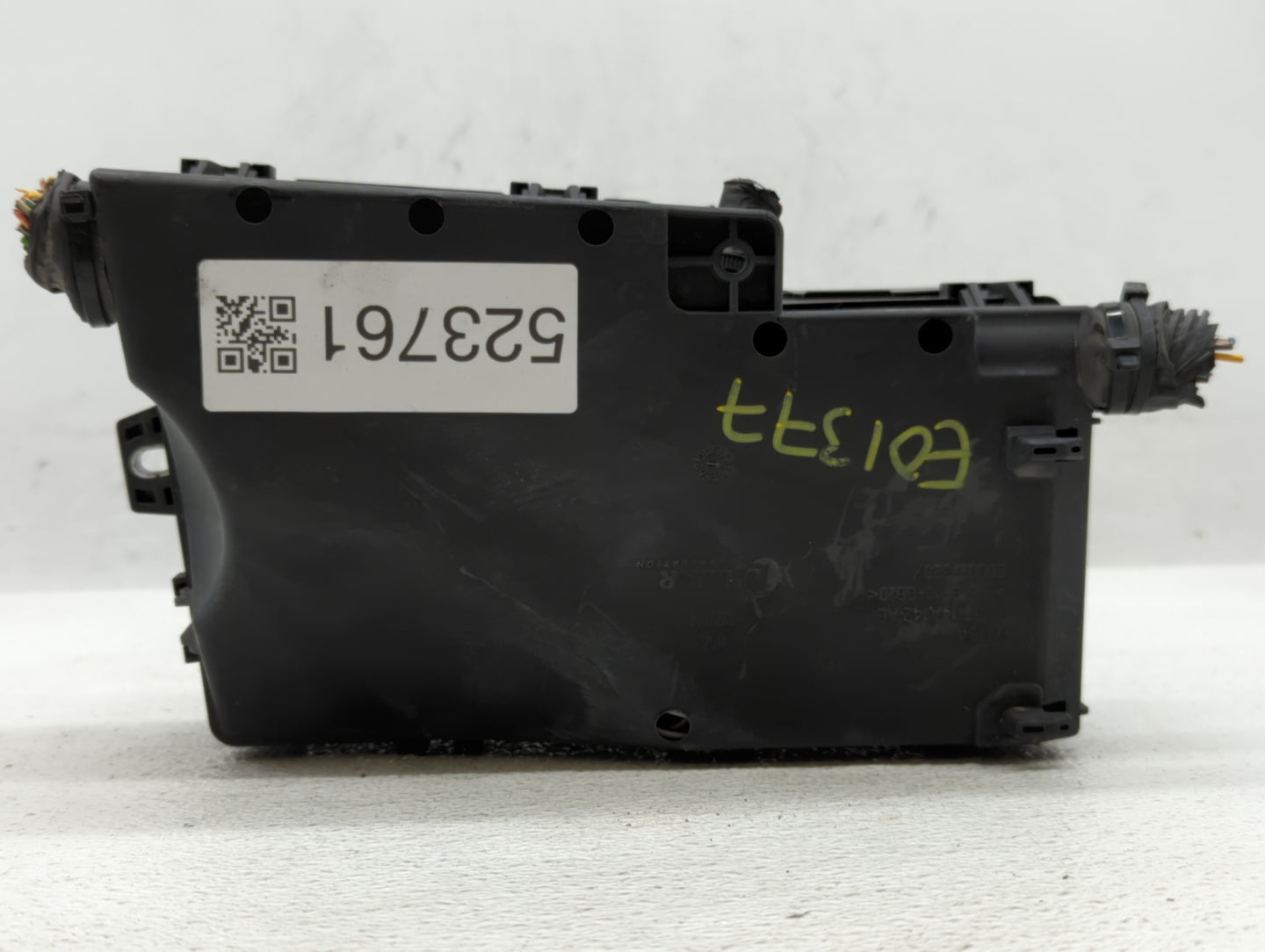2016 Ford Focus Fusebox Fuse Box Panel Relay Module P/N:AV6T-14A142-AB AV6T-14A067-AD, AV6T-14A076-AB Fits OEM Used Auto Par
