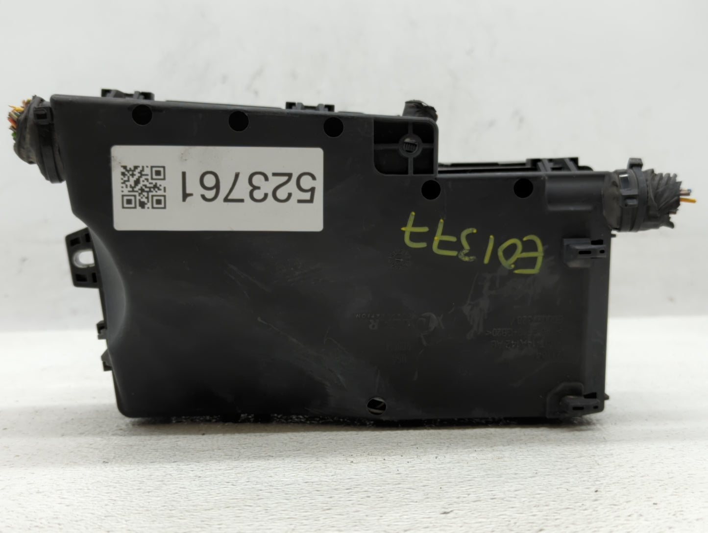 2016 Ford Focus Fusebox Fuse Box Panel Relay Module P/N:AV6T-14A142-AB AV6T-14A067-AD, AV6T-14A076-AB Fits OEM Used Auto Par