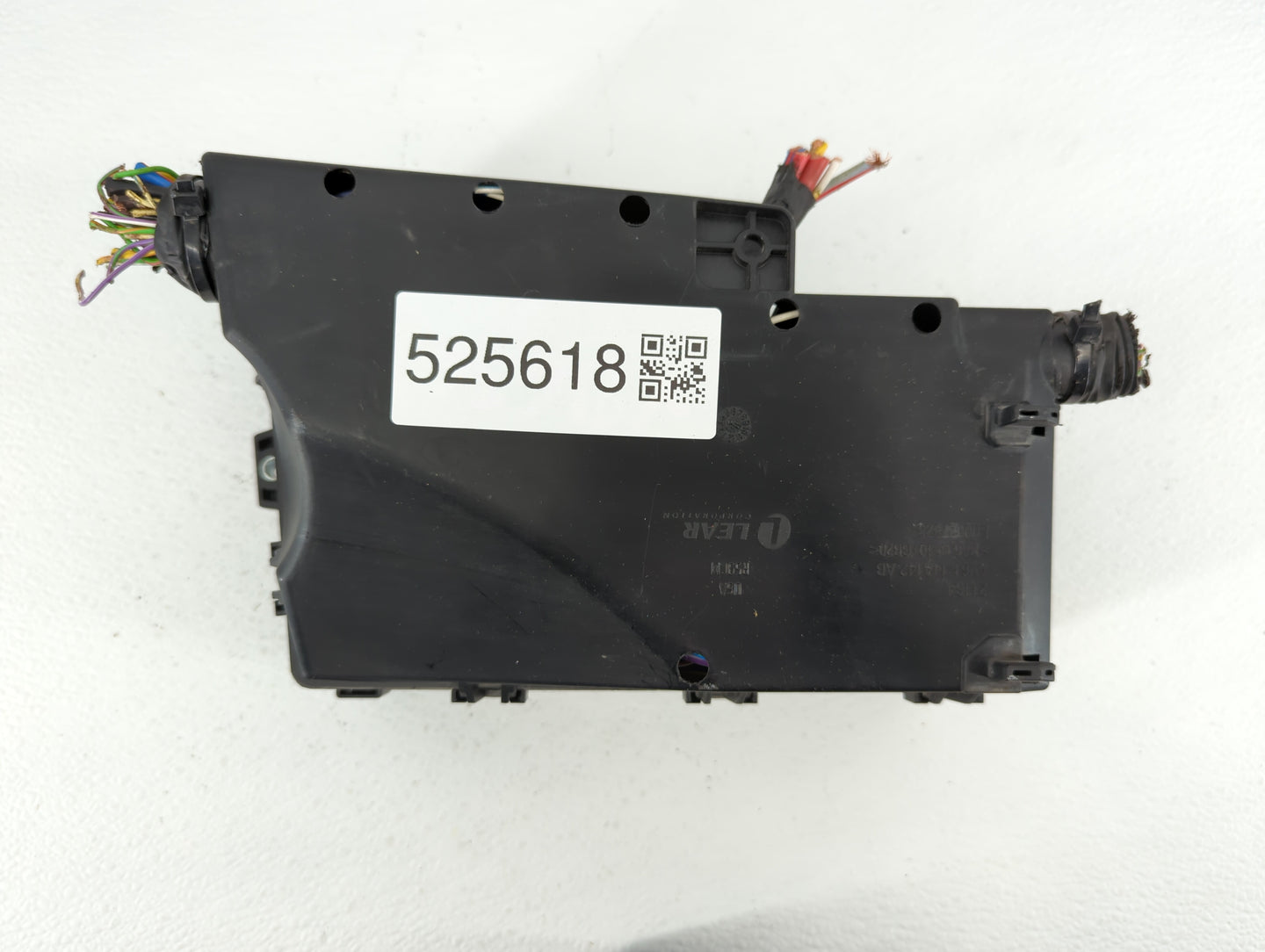 2016 Ford Focus Fusebox Fuse Box Panel Relay Module P/N:AV6T-14A067-AD AV6T-14A142-AB, AV6T-14A076-AB Fits OEM Used Auto Par