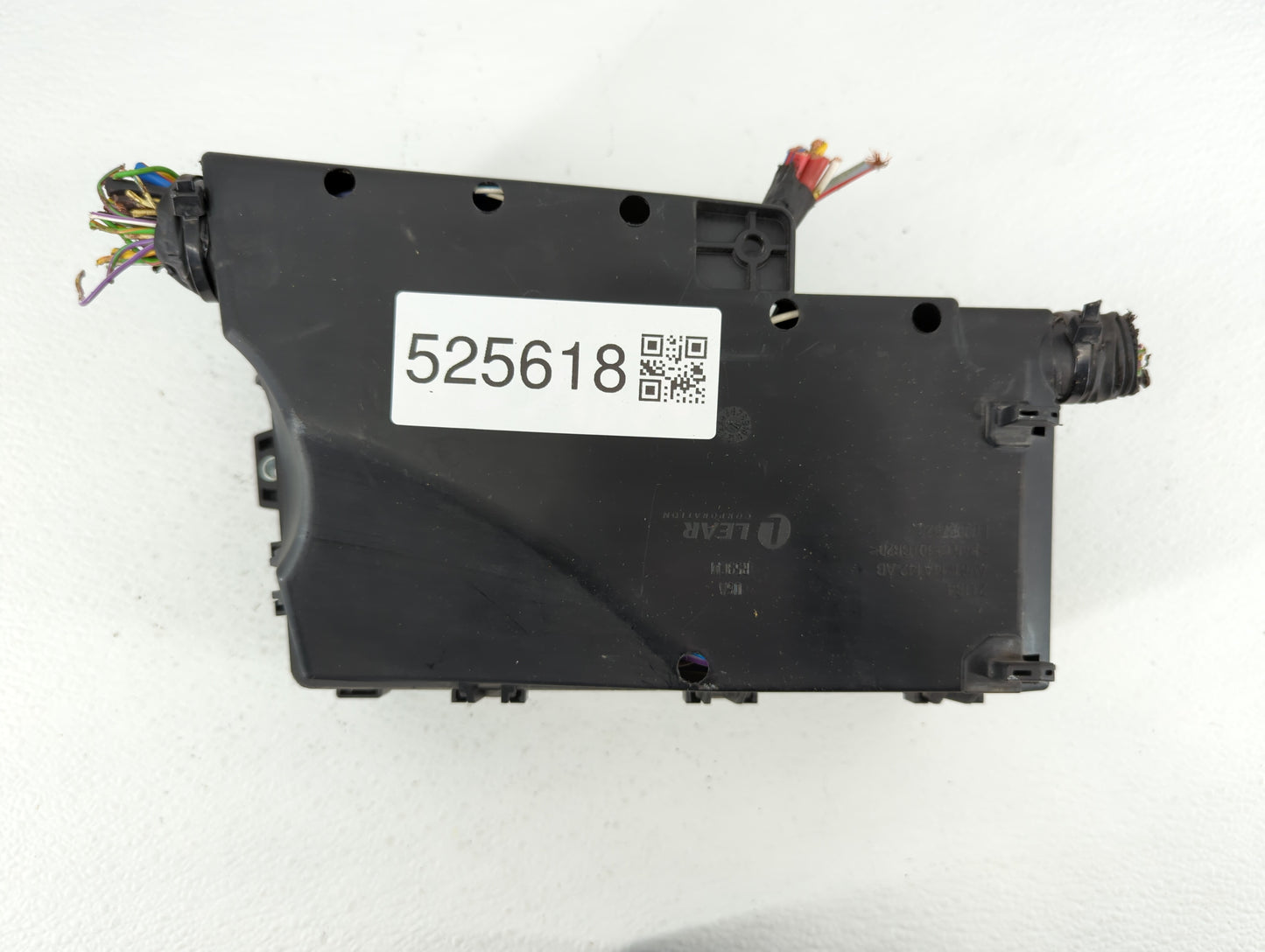 2016 Ford Focus Fusebox Fuse Box Panel Relay Module P/N:AV6T-14A067-AD AV6T-14A142-AB, AV6T-14A076-AB Fits OEM Used Auto Par