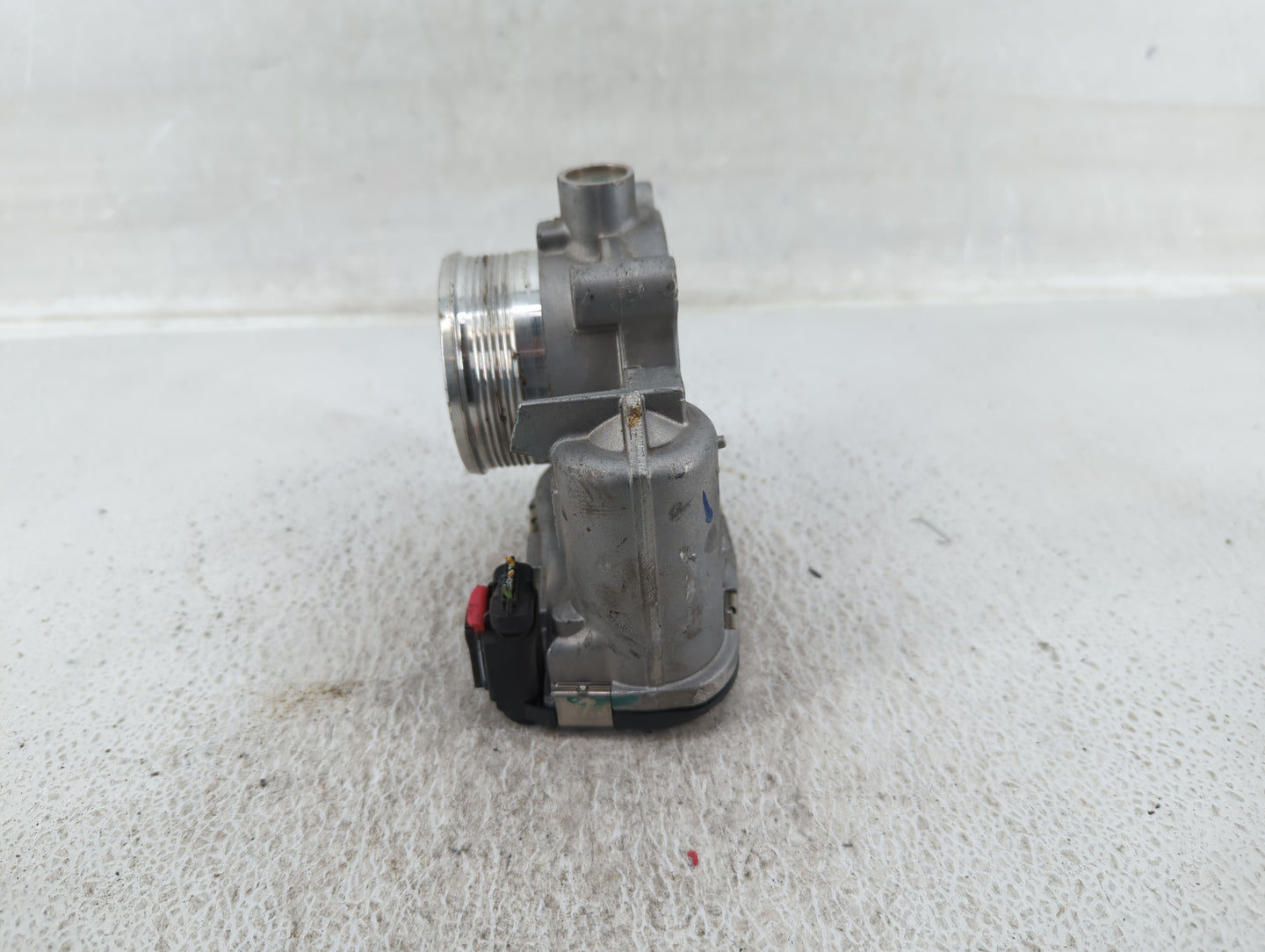 2014-2018 Ford Focus Throttle Body P/N:DS7E-9F991-BB Fits Fits 2014 2015 2016 2017 2018 2019 2020 2021 2022 OEM Used Auto Pa