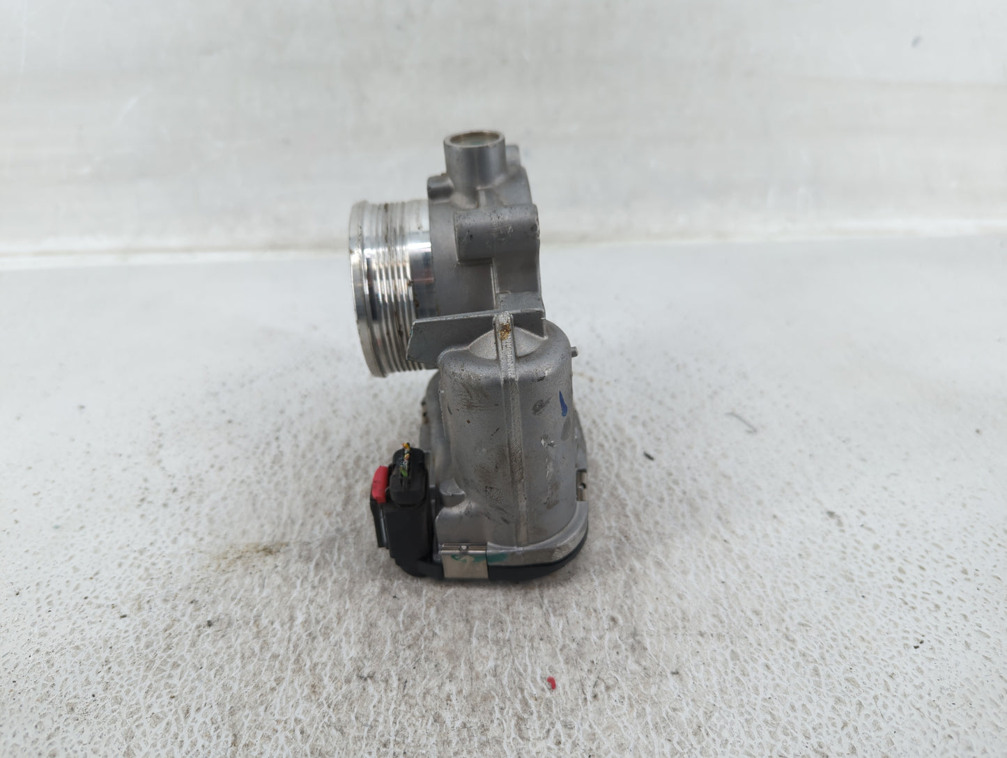 2014-2018 Ford Focus Throttle Body P/N:DS7E-9F991-BB Fits Fits 2014 2015 2016 2017 2018 2019 2020 2021 2022 OEM Used Auto Pa