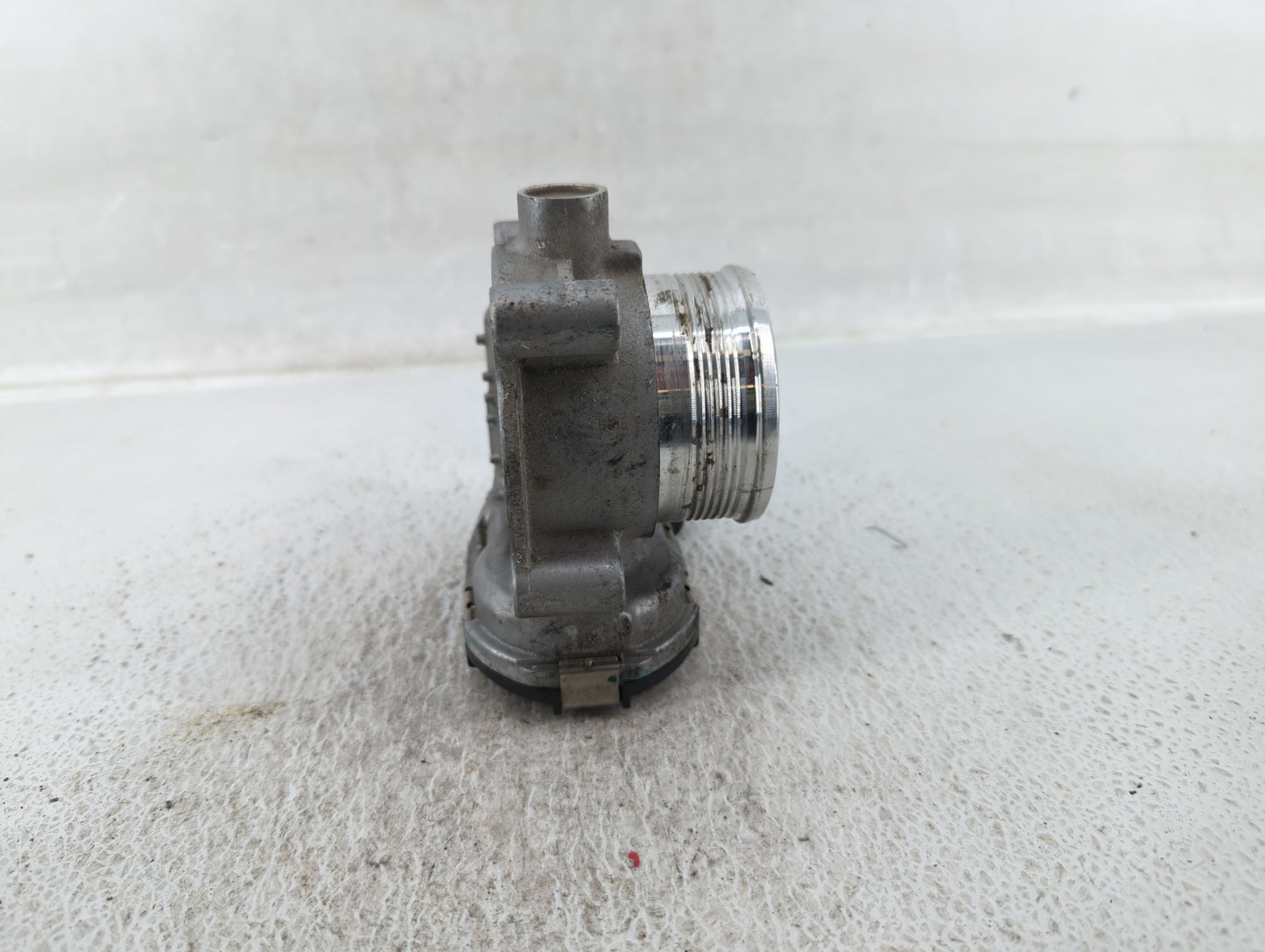 2014-2018 Ford Focus Throttle Body P/N:DS7E-9F991-BB Fits Fits 2014 2015 2016 2017 2018 2019 2020 2021 2022 OEM Used Auto Pa