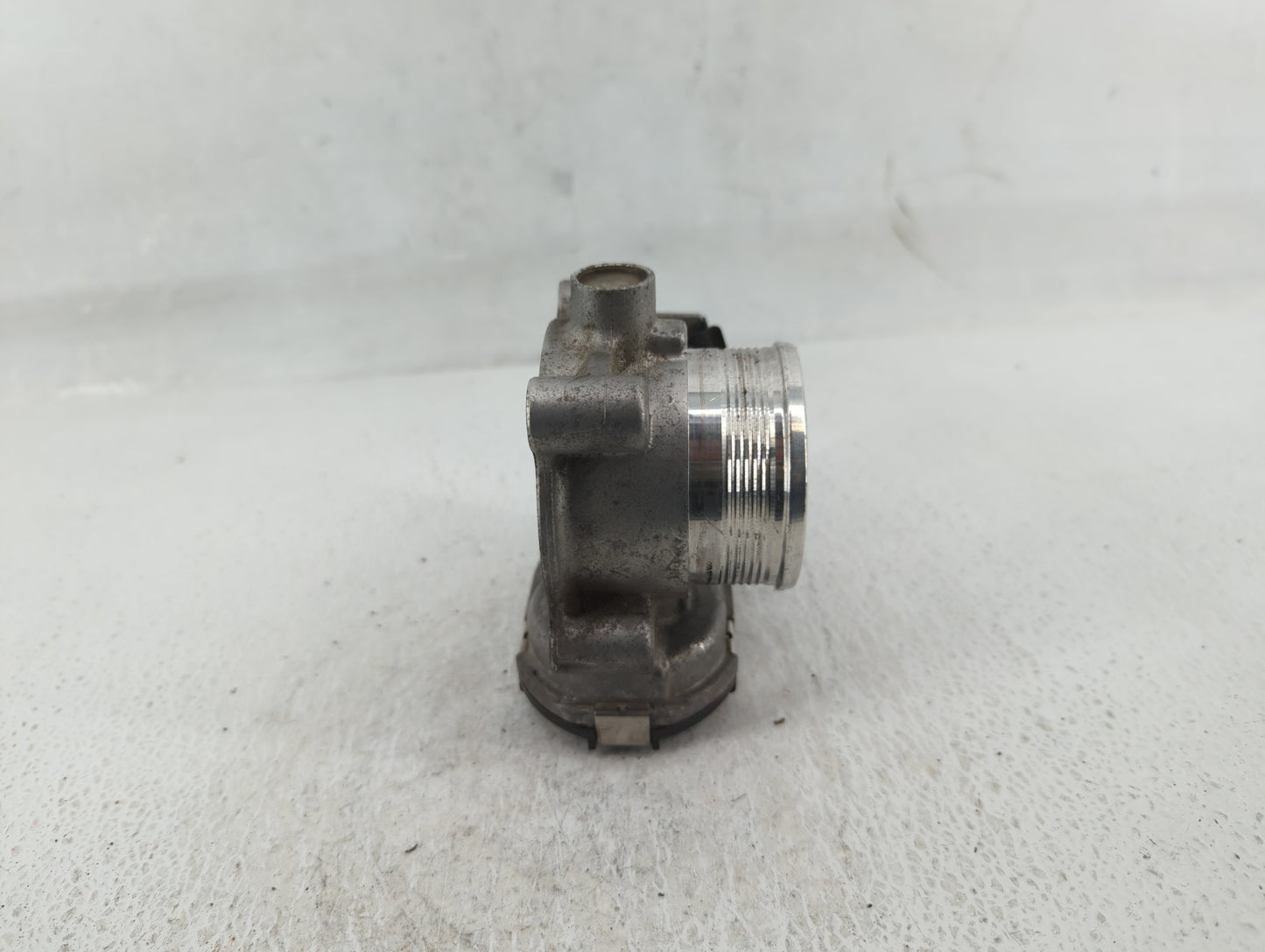 2014-2018 Ford Focus Throttle Body P/N:DS7E-9F991-BB Fits Fits 2014 2015 2016 2017 2018 2019 2020 2021 2022 OEM Used Auto Pa