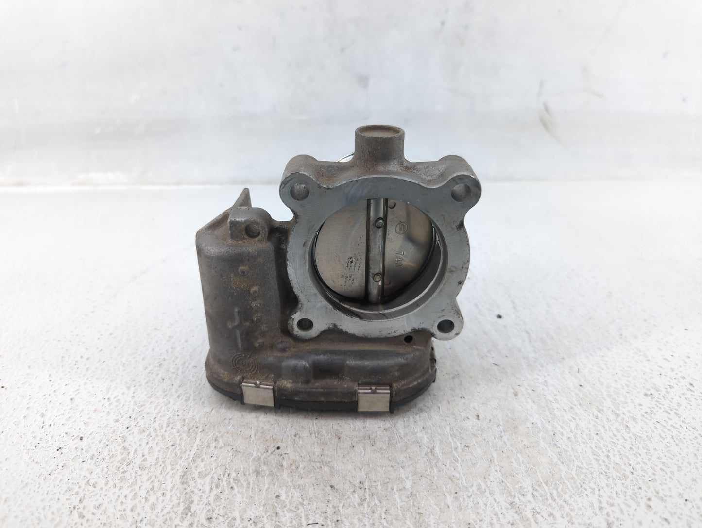 2014-2018 Ford Focus Throttle Body P/N:DS7E-9F991-BB Fits Fits 2014 2015 2016 2017 2018 2019 2020 2021 2022 OEM Used Auto Pa