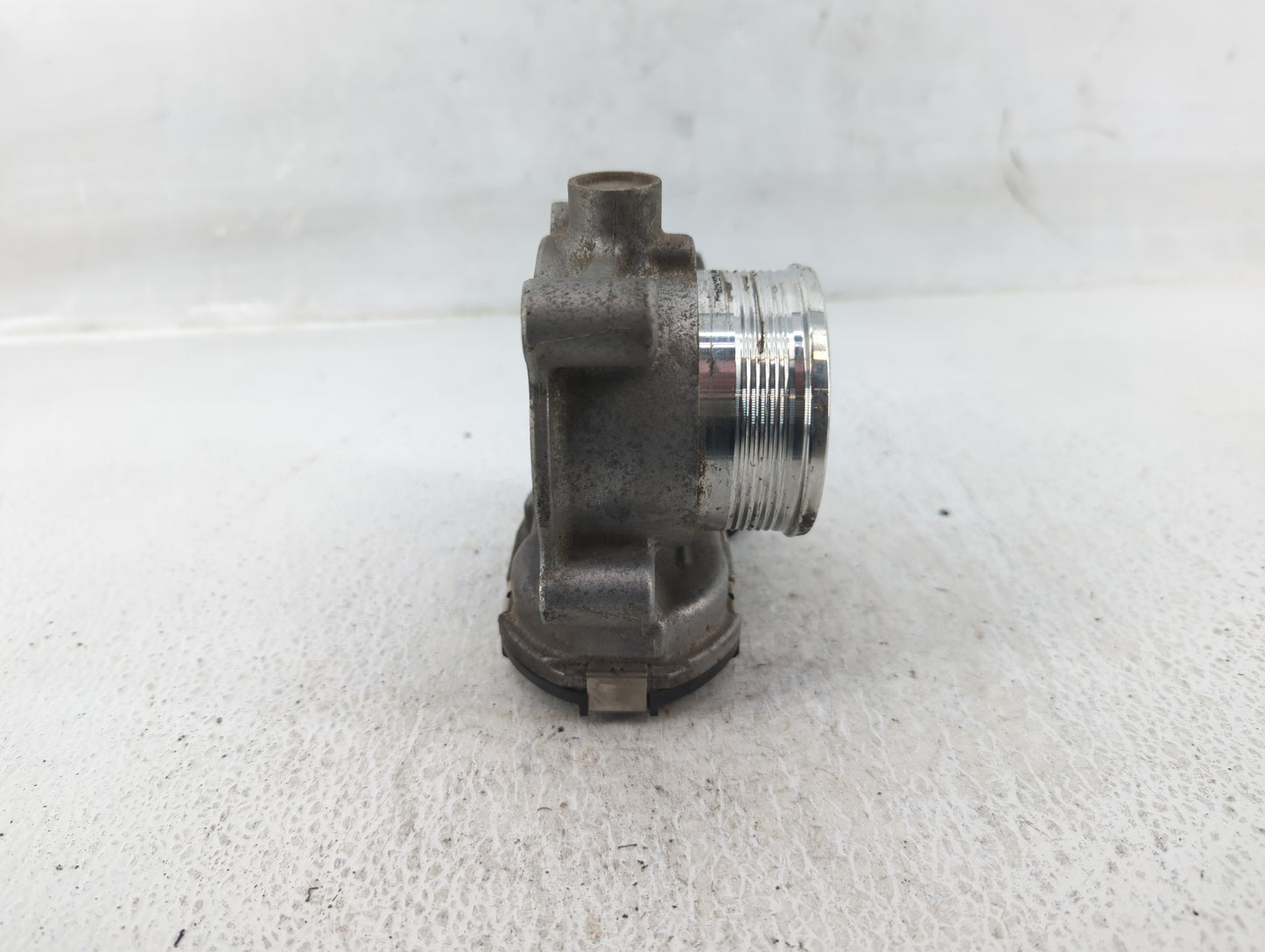 2014-2018 Ford Focus Throttle Body P/N:DS7E-9F991-BB Fits Fits 2014 2015 2016 2017 2018 2019 2020 2021 2022 OEM Used Auto Pa