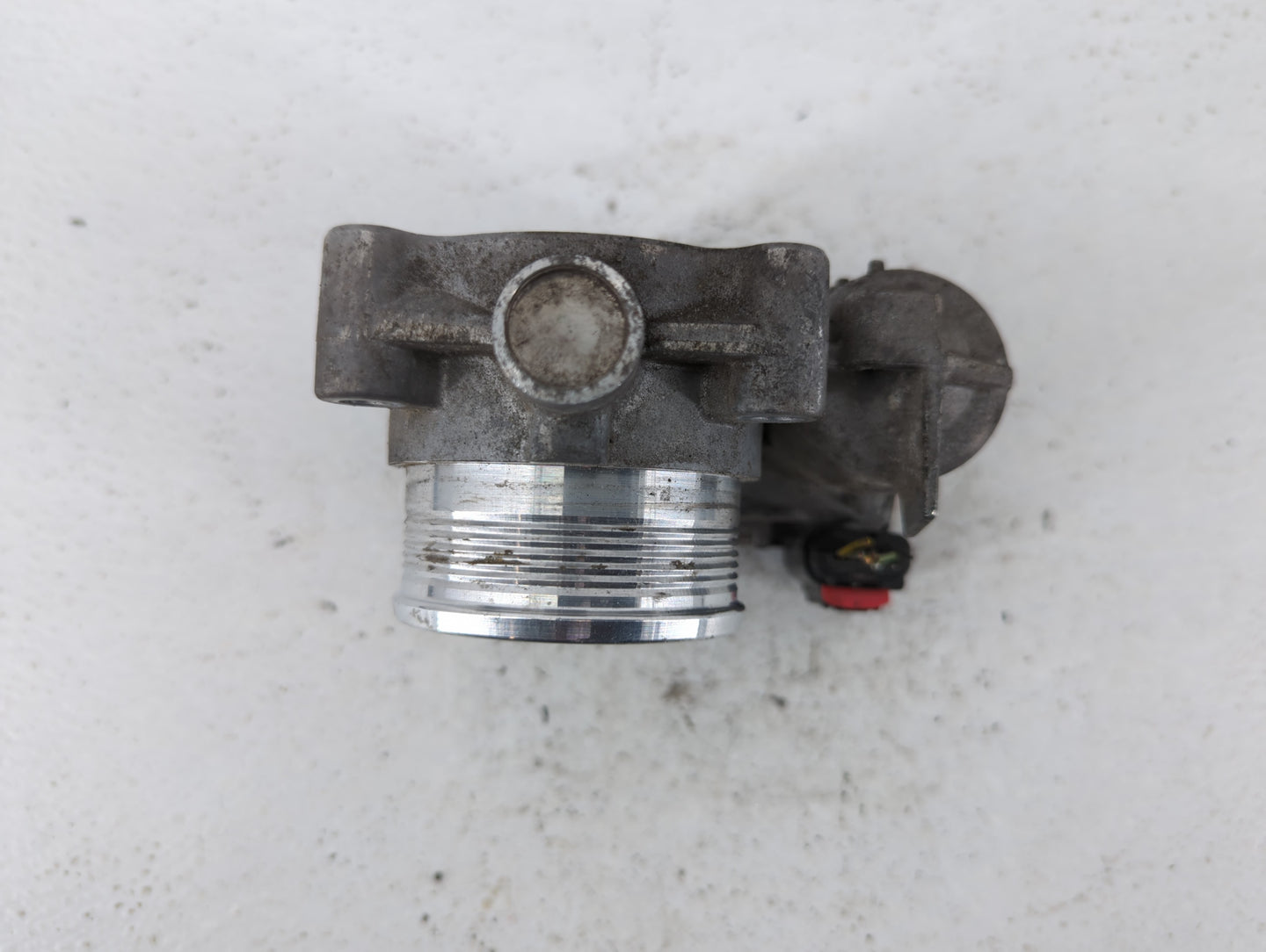 2014-2018 Ford Focus Throttle Body P/N:DS7E-9F991-BB Fits Fits 2014 2015 2016 2017 2018 2019 2020 2021 2022 OEM Used Auto Pa