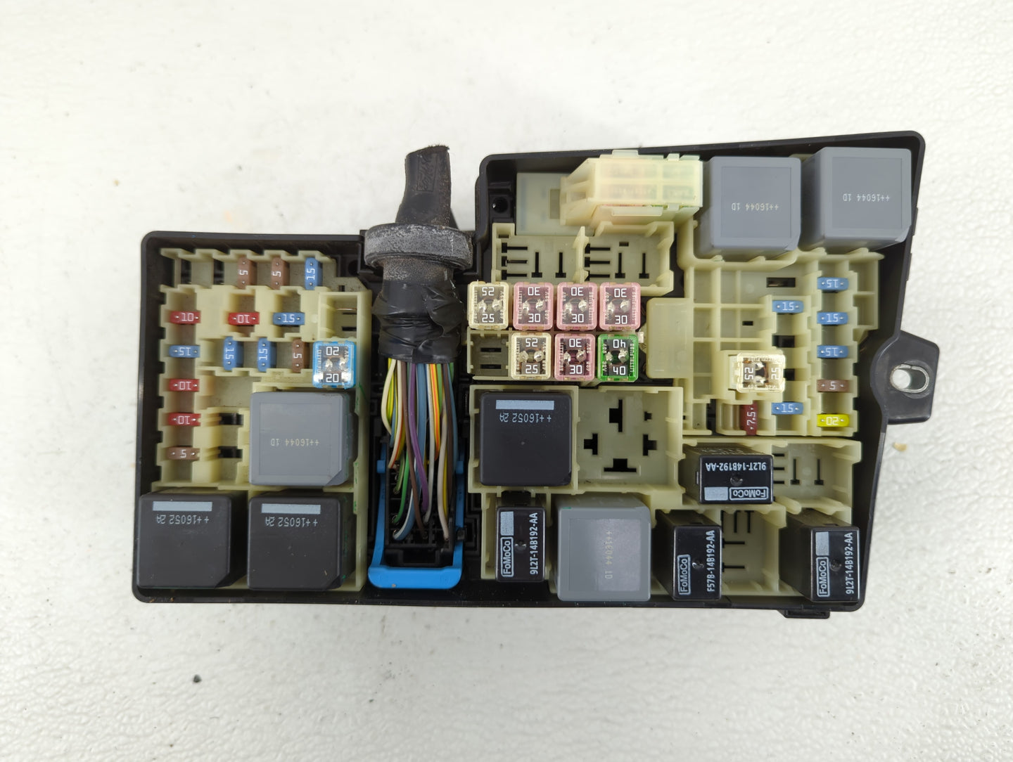 2016 Ford Focus Fusebox Fuse Box Panel Relay Module P/N:AV6T-14A067-AD Fits OEM Used Auto Parts - Oemusedautoparts1.com
