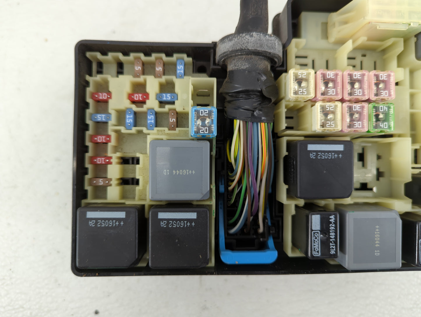 2016 Ford Focus Fusebox Fuse Box Panel Relay Module P/N:AV6T-14A067-AD Fits OEM Used Auto Parts - Oemusedautoparts1.com