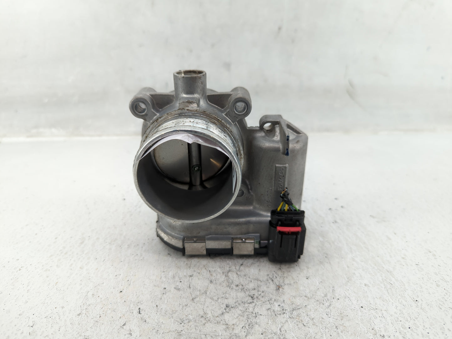 2014-2018 Ford Focus Throttle Body P/N:DS7E-9F991-BB Fits Fits 2014 2015 2016 2017 2018 2019 2020 2021 2022 OEM Used Auto Pa