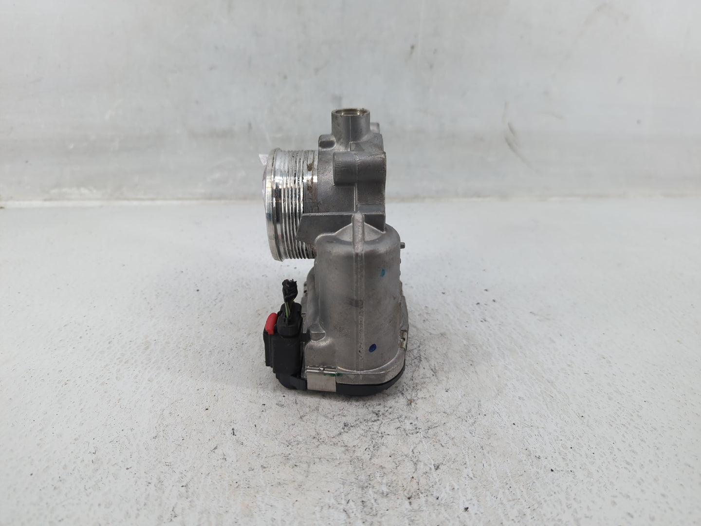 2014-2018 Ford Focus Throttle Body P/N:DS7E-9F991-BB Fits Fits 2014 2015 2016 2017 2018 2019 2020 2021 2022 OEM Used Auto Pa