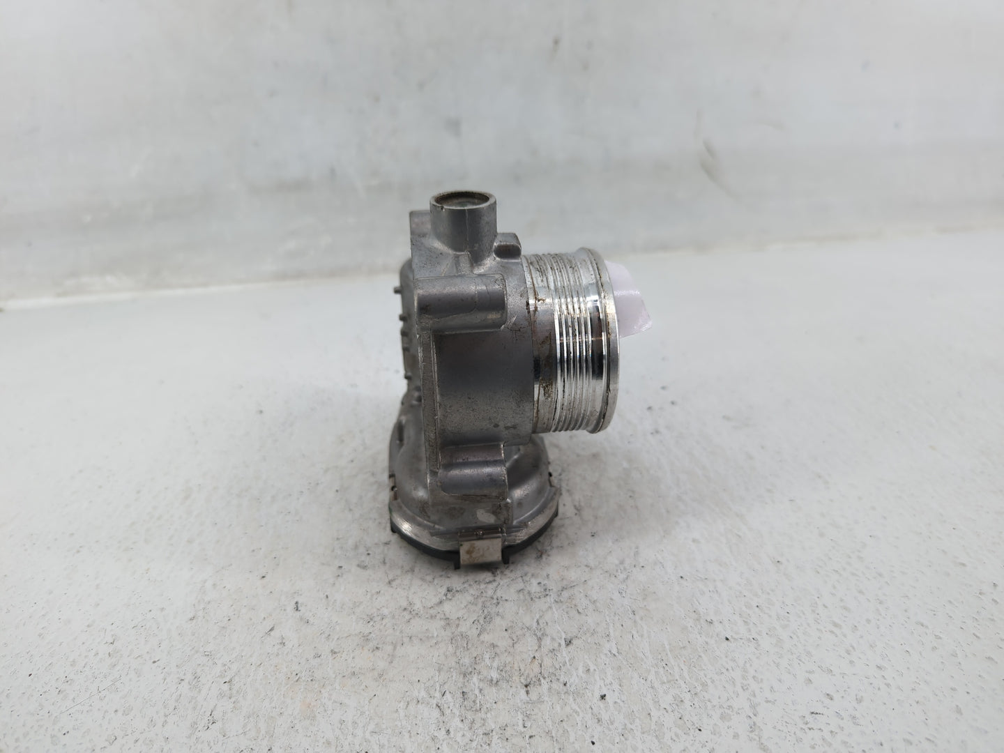 2014-2018 Ford Focus Throttle Body P/N:DS7E-9F991-BB Fits Fits 2014 2015 2016 2017 2018 2019 2020 2021 2022 OEM Used Auto Pa