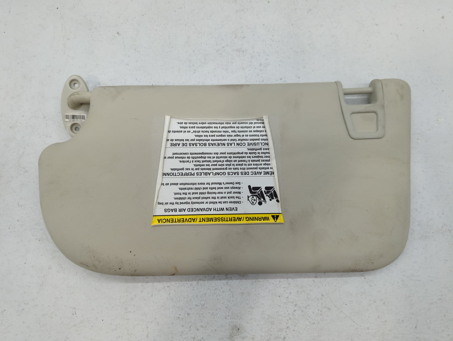 2013-2015 Ford Focus Sun Visor Shade Replacement Passenger Right Mirror Fits Fits 2013 2014 2015 OEM Used Auto Parts - Oemus